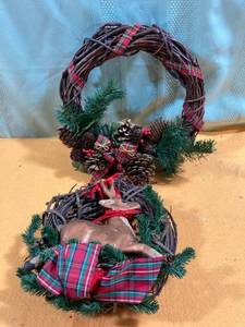 lot 7025 image: 2 wreaths 10 12 inches why