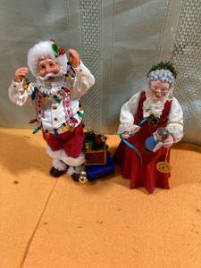 lot 7030 image: CLOTHTIQUE originals Santa and Mrs. clause