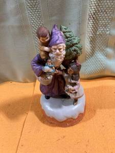 lot 7053 image: from the Santa Claus shop Musical