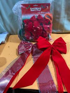 lot 7084 image: Miscellaneous bows and ribbons