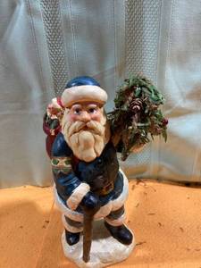 lot 7090 image: 10 12 inch Santa Claus