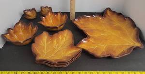 lot 1694 image: Better home & garden maple leaf serving bowls heritage collection harvest