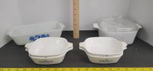 lot 1697 image: Vintage corning ware petite pans, loaf pan dish & casserole dish