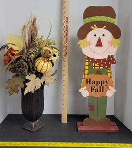 lot 1708 image: Happy fall scarecrow & fall theme flower vase