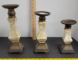 lot 1727 image: 3 Pcs Nordic style candle holders