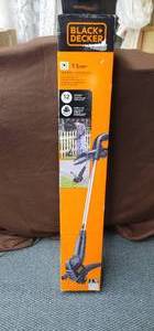 lot 1783 image: New Black & Decker trimmer & edger 3.5 amp