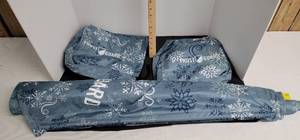 lot 1796 image: Frost guard Windshield & mirror cover