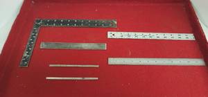 lot 1815 image: Straight edges, small square