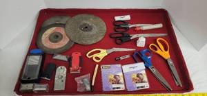 lot 1828 image: Razor blades, sand disc & scissors