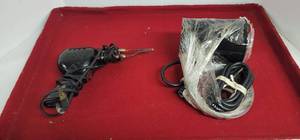lot 1868 image: Wen soldering gun & portable lamp