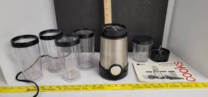 lot 1909 image: Cooks power blender