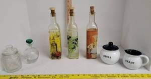 lot 1918 image: Ribbed jar, (3) Bottle storage & sugar & cream jars