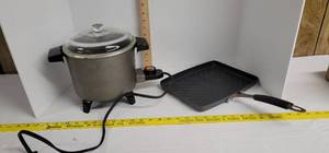 lot 1922 image: Dazey slow cooker & cooking wcalphalon grill pan