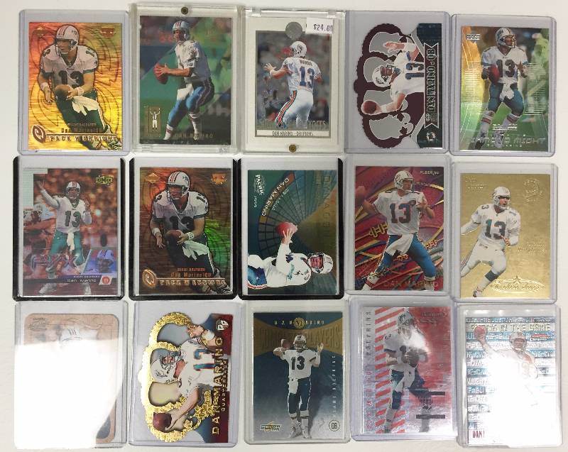 lot 1060 image: (18) Card Lot of Dan Marino Inserts Only - Huge Book Value Over $150 - All Insert Card Lot