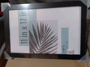 lot 20736 image: MCS INDUSTRIES, INC 11X17 STUDIO GALLERY FRAME BLK WOODGRAIN ITEM#63713