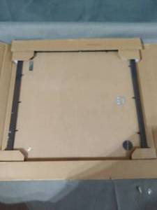 lot 20841 image: AMERICANFLAT PICTURE FRAME