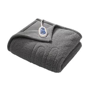 lot 20633 image: Beautyrest Oversized Solid Microlight Reverses to Micro Berber Electric Throw Bedding