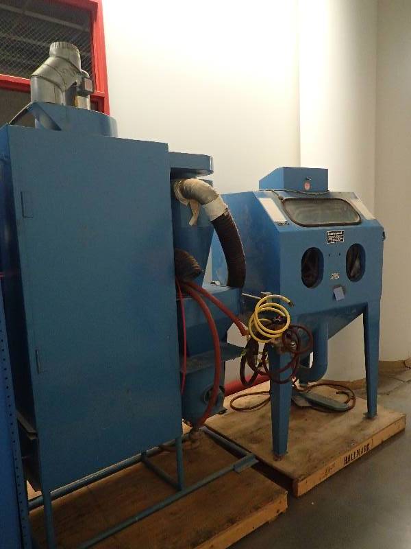Universal Abrasive Bead Blast Machine Hallmark Kansas City photo