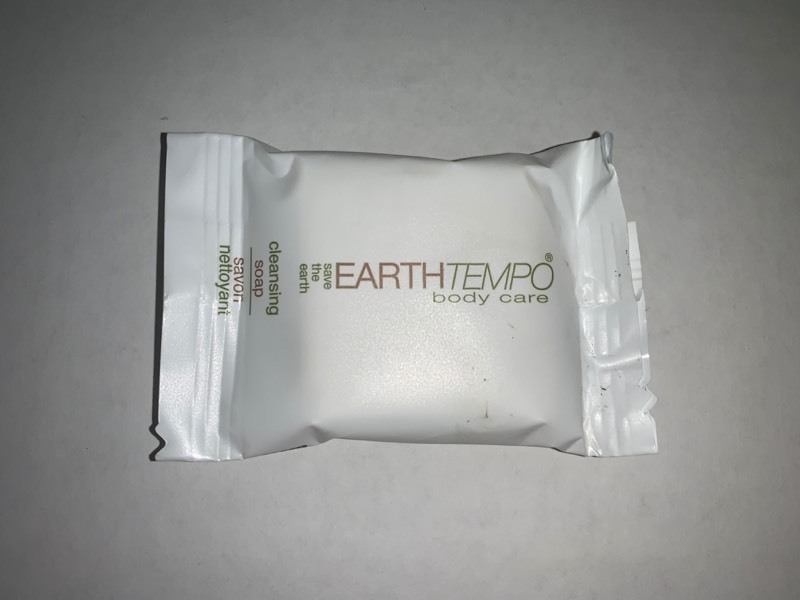 lot 1035 image: Lot of 50 New Travel Sized Body Soap
