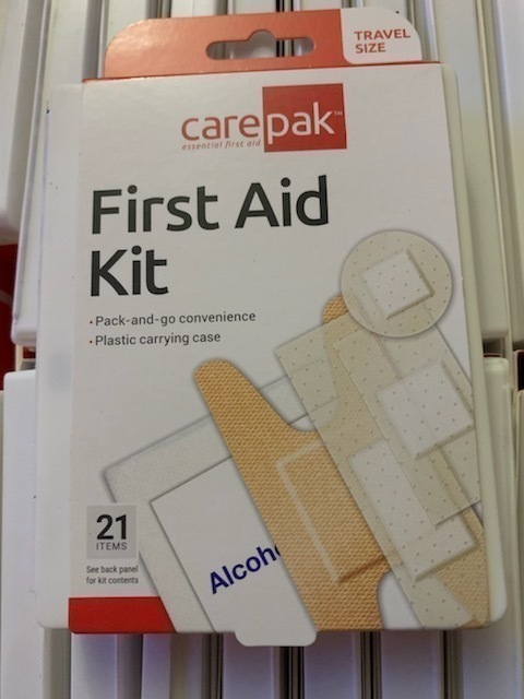 lot 1200 image: 5 Small First Aid Travel Box Kits