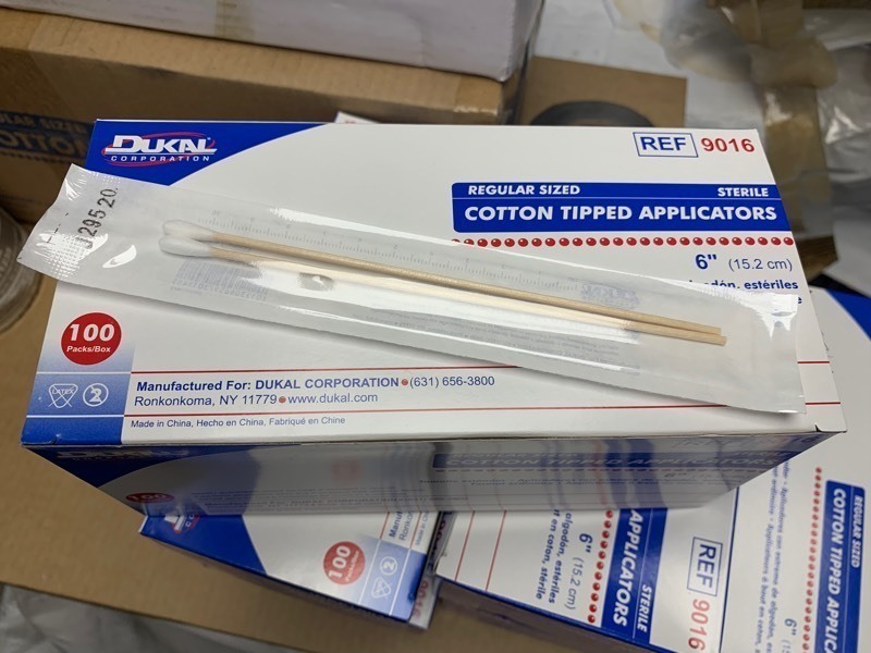 lot 194 image: 5 New Boxs of Regular Sized Cotton Tipped Applicators