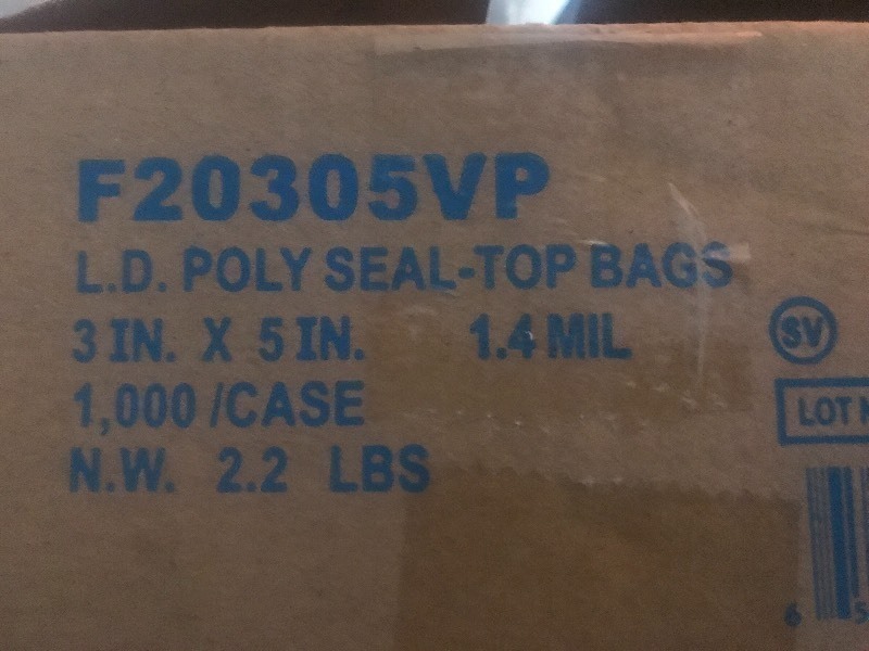 lot 205 image: One case of 1000 small Ziploc bags 3 x 5