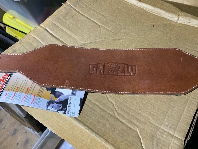 lot 23 image: Grizzly Leather Official Pro Weight Lifting Belt