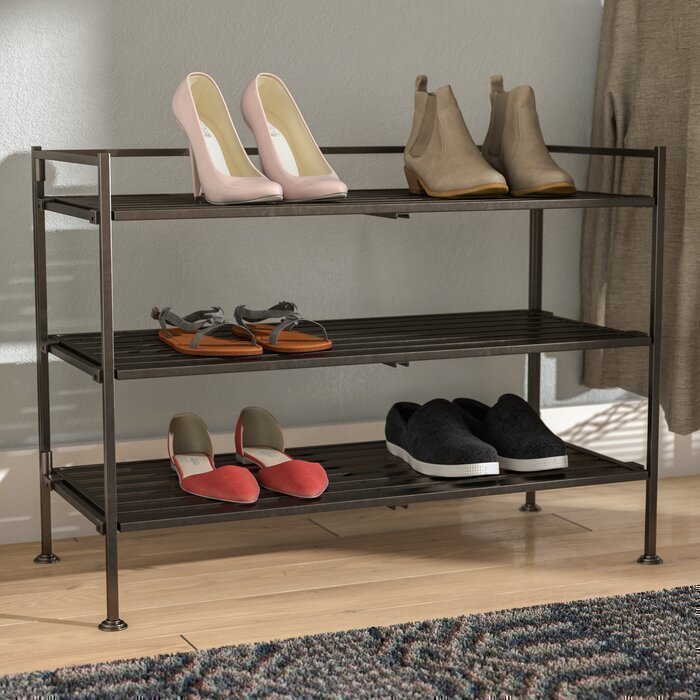 lot 318 image: New in box 3 tier shoe rack