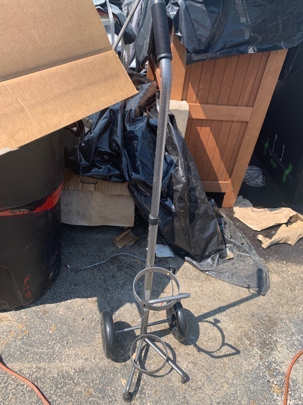 lot 323 image: Adjustable Oxygen Tank Cart