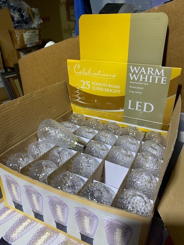 lot 384 image: New Box of 25 Celebrations Holiday Warm LED White Edison Super Bright Bulbs