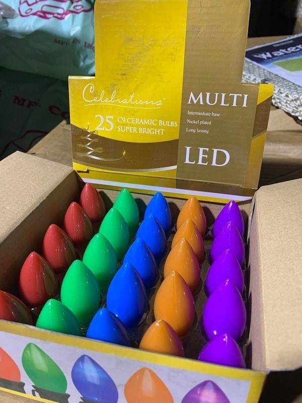 lot 391 image: New Box of 25 Celebrations Holiday Multi-Color LED Edison Super Bright Bulbs