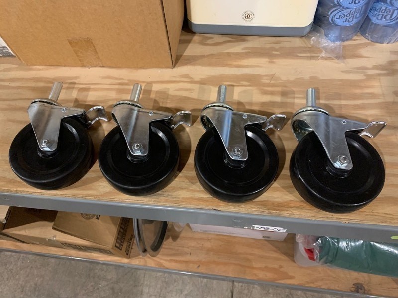 lot 435 image: New 6 Caster Wheels w Breaks