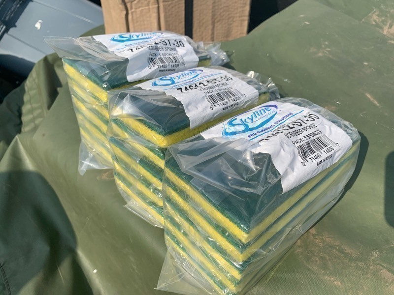 lot 561 image: Brand New Skyline Pro Cleaning Scrubber Sponges 3 packs of 5