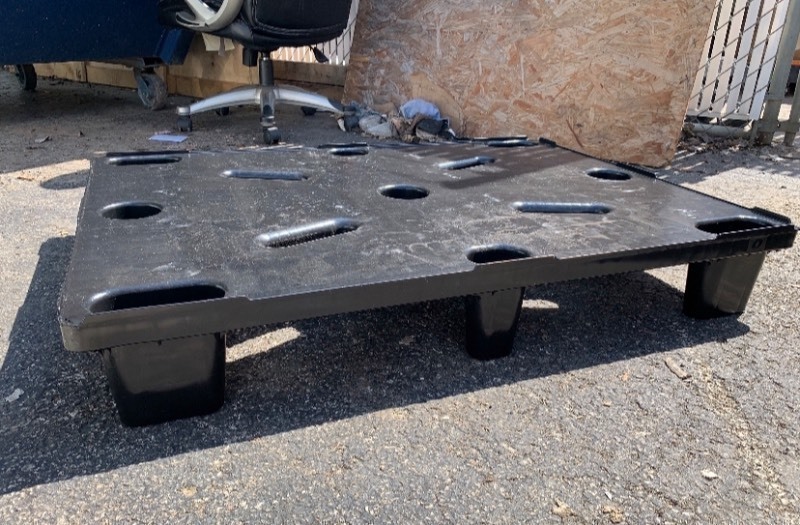 lot 599 image: Lot of 1 Brand New Heavy Duty Storage Skid