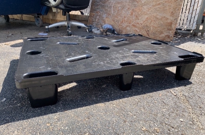 lot 600 image: Lot of 1 Brand New Heavy Duty Storage Skid