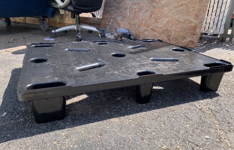 lot 601 image: Lot of 1 Brand New Heavy Duty Storage Skid