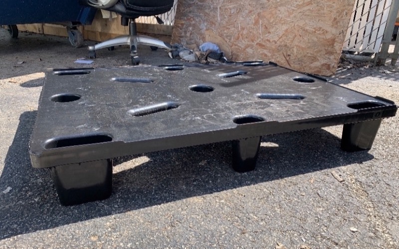 lot 605 image: Lot of 1 Brand New Heavy Duty Storage Skid