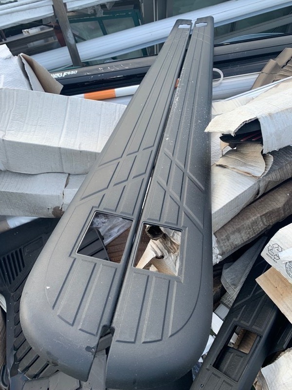 lot 71 image: Pick-Up Truck Bed Rail Protectors