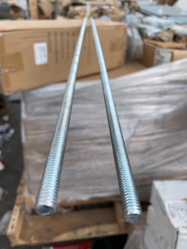 lot 95 image: Two sticks of 12 foot all thread 516
