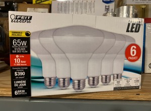 lot 1022 image: New Box of 6 Performance LED Dimmable Light Bulbs