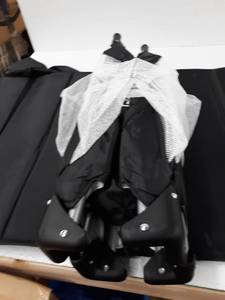 lot 5714 image: Dream On Me Nest Portable Playard, Black