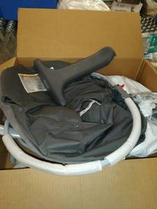 lot 6923 image: Graco Glider X Gliding Swing New In Open Box.