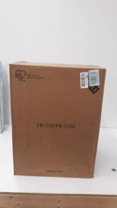 lot 10573 image: A Case of 4 Clear Storage Containers 17x10x12