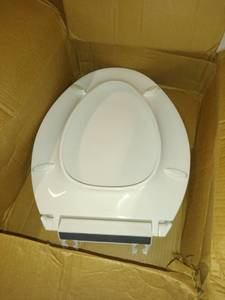 lot 21890 image: Kohler K-20110-0 Toilet Seat, With Cover, Plastic, Elongated, White