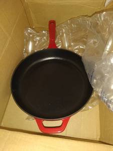 lot 21915 image: Cast Iron pan