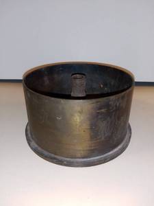 lot 1005 image: 105mm M150 Trench Art Ashtray - 1961