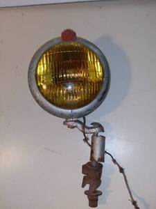 lot 3006 image: Antique Amber Fog Light