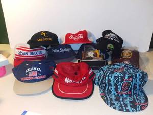 lot 3039 image: Lot of 10 Vintage Hats