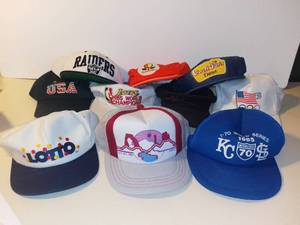 lot 3040 image: Lot of 10 Vintage Hats