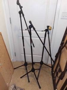 lot 3069 image: On Stage Stands Microphone Stands